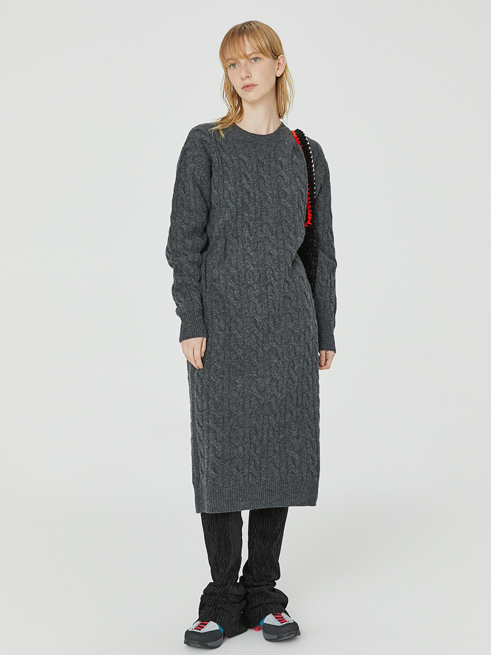 [교환반품불가]Cable Knit Maxi Dress in Charcoal